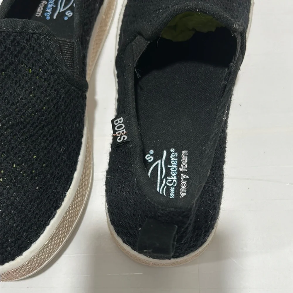 BOBS by sketchers Black Slip-On Flexpadrille luxe summer sky size 6 GUCoff white